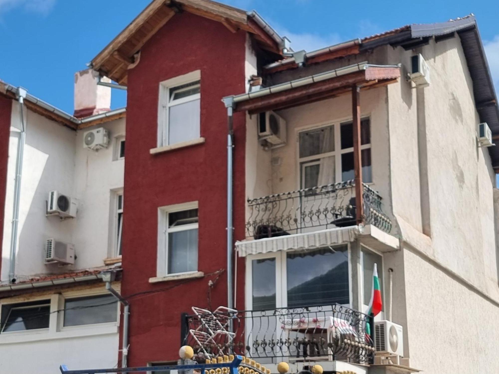 Отель Old Style Vratsa Экстерьер фото